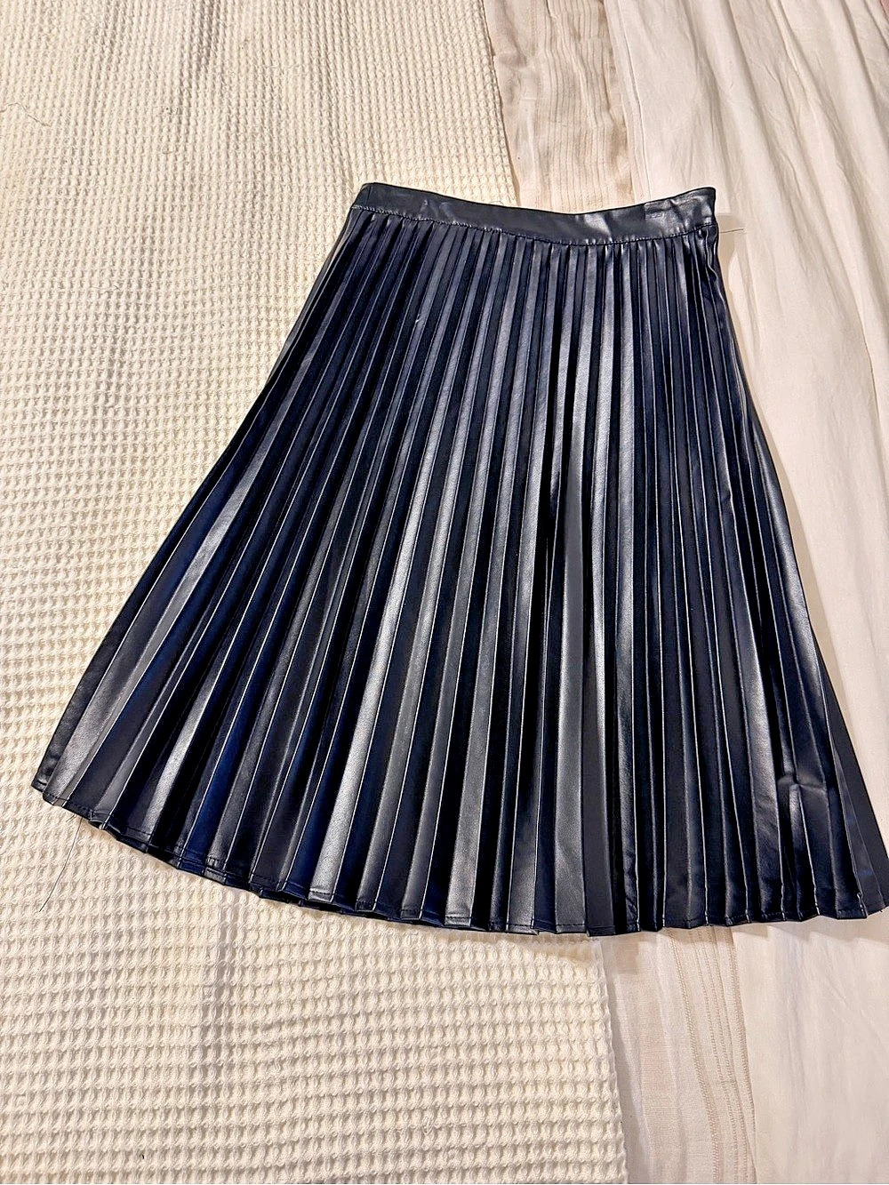 Monteau Los Angeles Pleated Midi Skirt in Black Size Small NWT